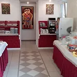 罗马别墅酒店 利尼亚诺萨比亚多罗