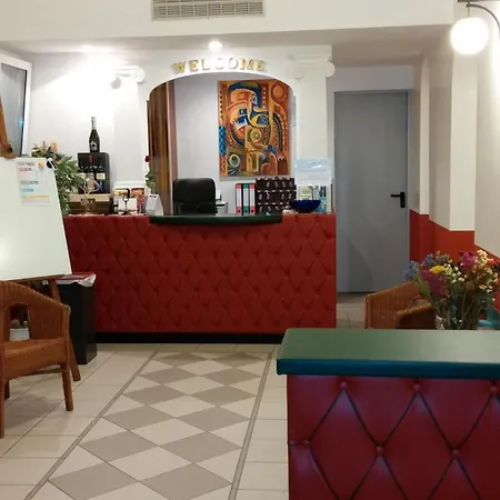 罗马别墅酒店 利尼亚诺萨比亚多罗