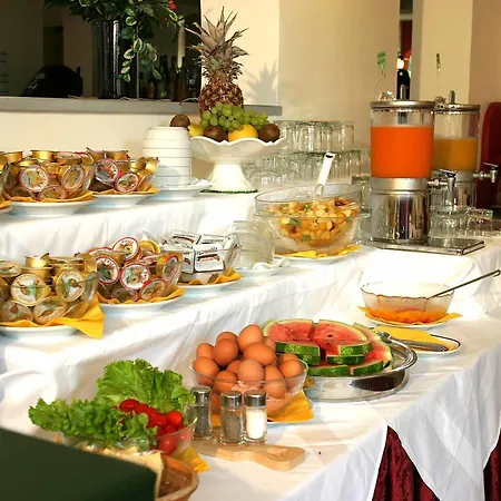 Romana Hotel 3*