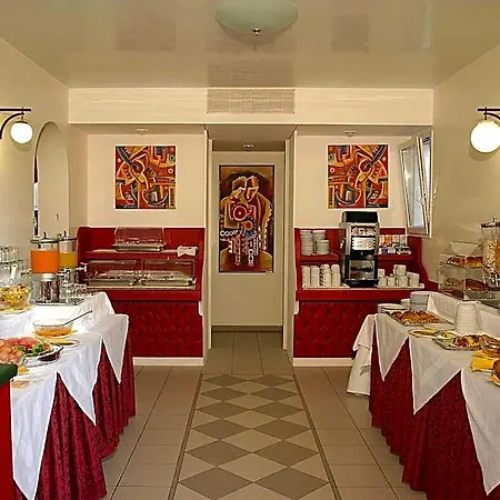 Romana Hotel 3*