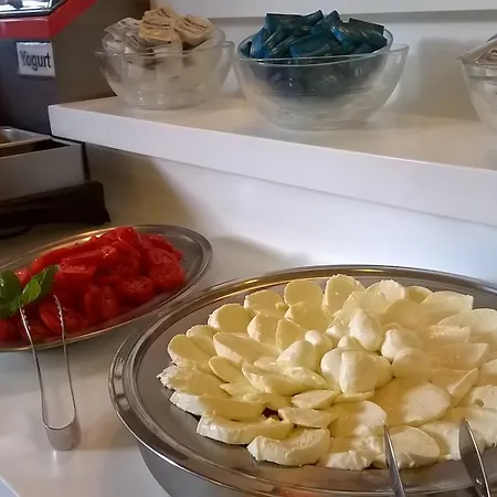 Romana Отель Линьяно-Саббьядоро