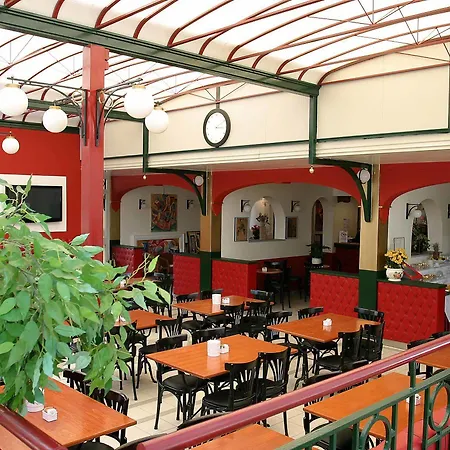 Romana Hotel 3*
